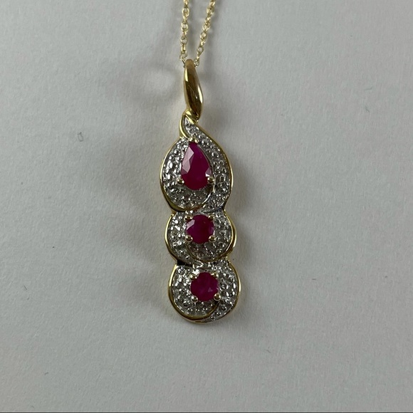 14k Gold Ruby Necklace - Picture 4 of 8
